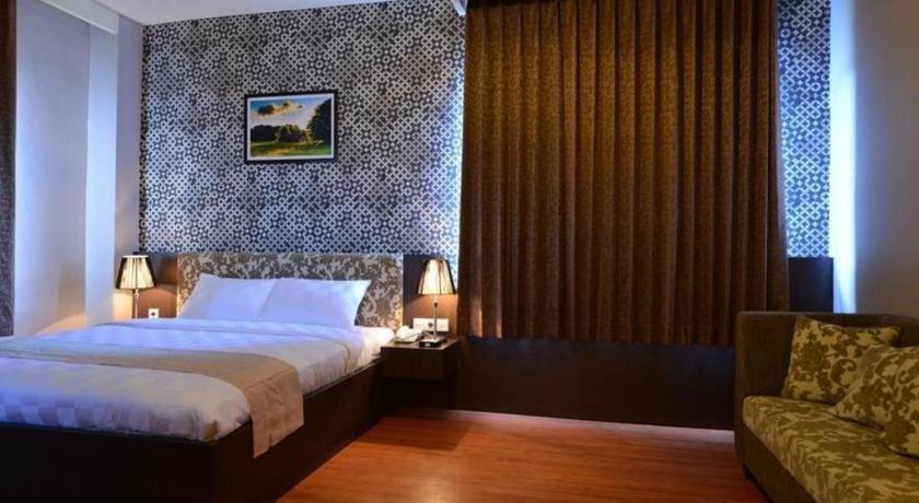 Wixel Hotel Kendari Bagian luar foto